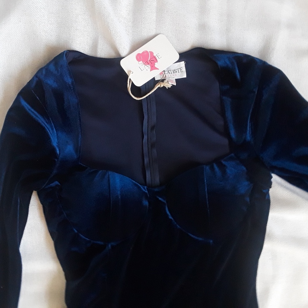 {L'Atiste} Midnight Blue Velvet Mini Dress NWT - Picture 6 of 6